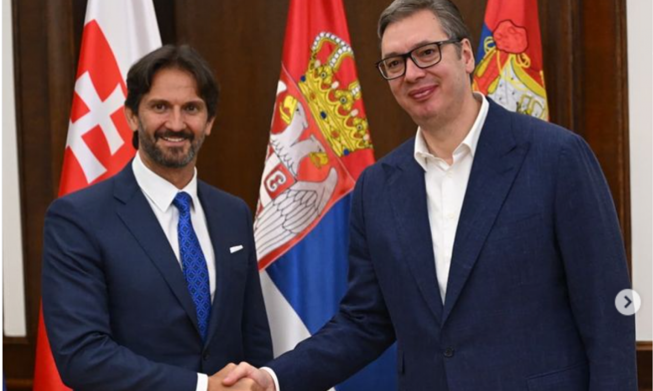 Aleksandar Vučić sastao se sa ministrom odbrane Slovačke