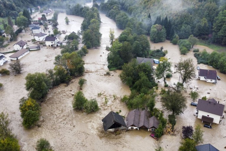 Hrana jedva stiže, a imaju i PROBLEM SA STRUJOM