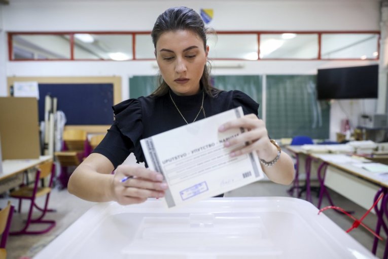 Ovo su kandidati koji su odneli pobedu u pojedinim gradovima i opštinama